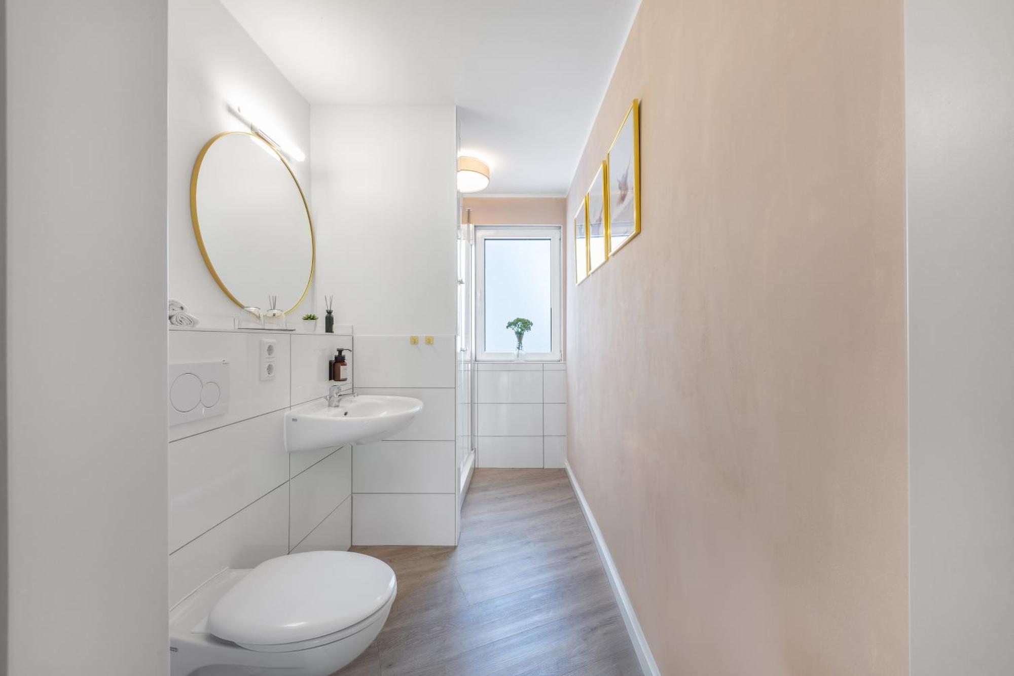Mango Living I Apartment Hideaway I Modern I 2 Schlafzimmer I 77Qm Monchengladbach Luaran gambar